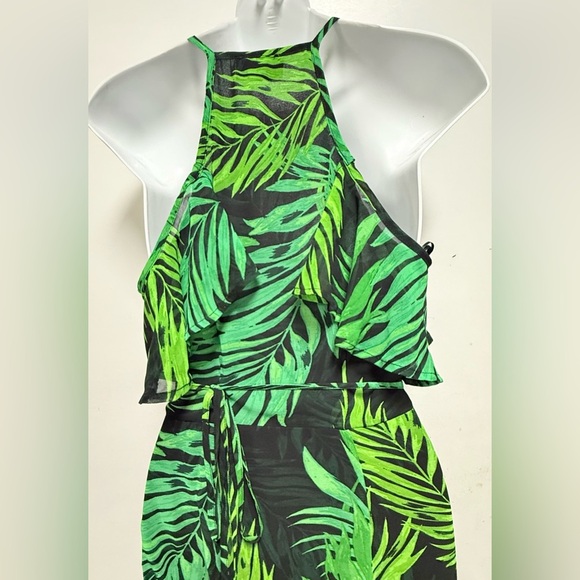 Vici Green Flutter Sleeve Cold Shoulder Maxi Dress - Picture 5 of 8